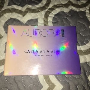 Anastasia Aurora Glow Kit
